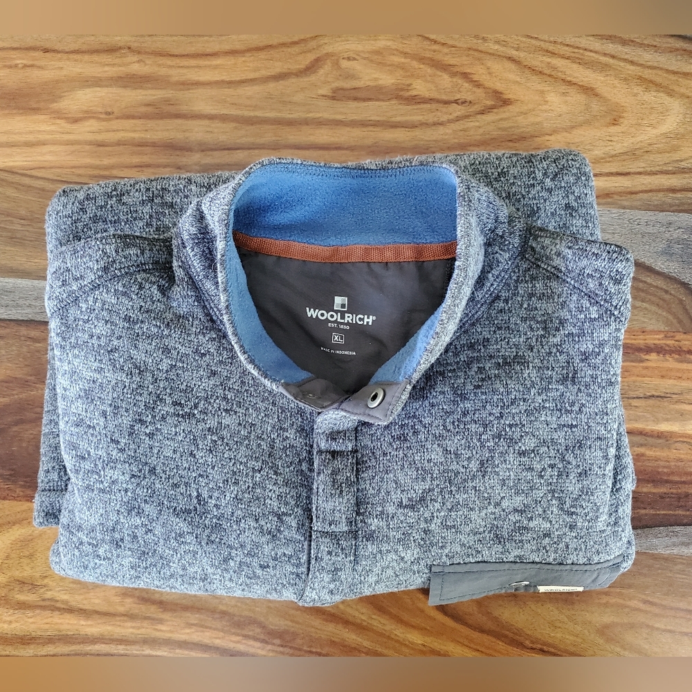 Awesome Woolrich, Men's XL Pull Over Shirt, Gray, Polyester